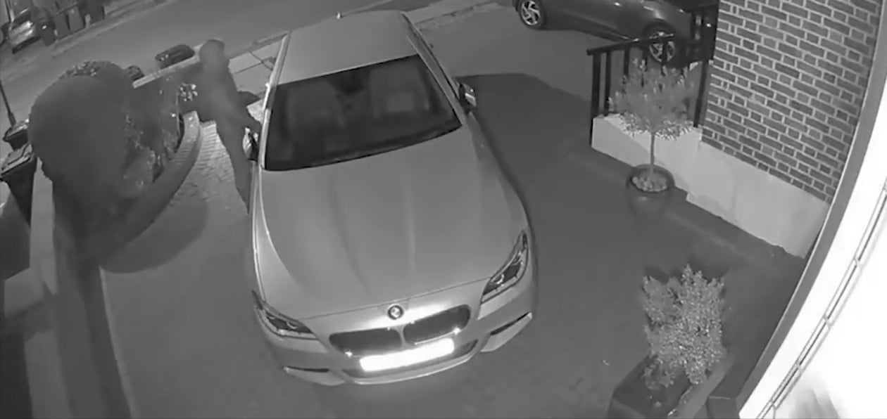 Charger la vidéo : Car key RFID relay thieves